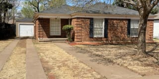 2514 31st Street Gallery 1