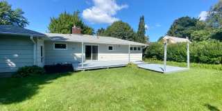 3 Bedroom House South End Neighborhood Burlington Available in September 5th! Gallery 28