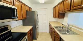 733 Riverside Dr Gallery 2