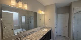 6624 Yawkey Way Northeast Gallery 11