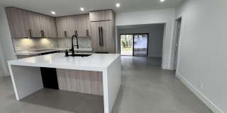 1133 SW 11th Street Gallery 1
