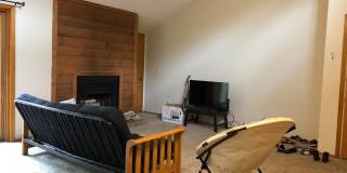 2BR/2BA, vaulted ceilings, pool, parking, W/D included, more! (SC308) Gallery 6