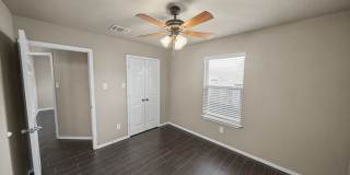 Spacious Single-Story Home with Solar Panels - Realtor Commission: $500 Spacious Single-Story Home with Solar Panels - Realtor Commission: $500 Gallery 30