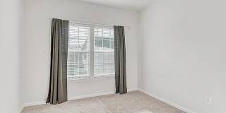 24652 Hutchinson Farm Drive Gallery 3