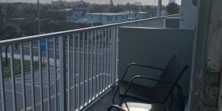 Furnished Beachside Studio Apartment Gallery 10