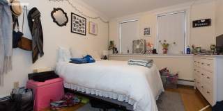 Garden level 3 bed in Allston Gallery 9