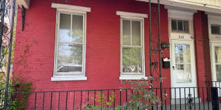 Beautiful Victorian Rowhome with Modern Updates – Available Now! Gallery 6
