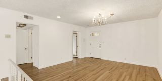 HUGE 2 bed 2 bath in Prime Santa Monica! Gallery 4