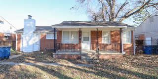 Cozy 2 Bedroom 1 Bathroom Home In Kendall-Whittier Gallery 1