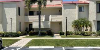 5111 SE Miles Grant Road unit: 104 Gallery 1