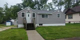 307 West Ells Avenue Gallery 1