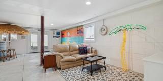 124 2nd Avenue Gallery 28