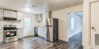 For Lease – 2 Bedroom, 1 Bath Corner Home in Kerrville, TX Gallery 11