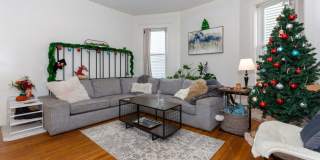 Stunning 4 bed 2 bath in Allston Gallery 8