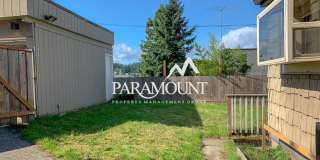 3 Bedroom with Detached Garage and Office! Gallery 21