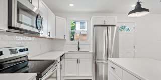Desirable East Nashville Farmhouse Gallery 1