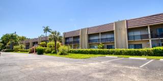 4657 Fountains Drive S Gallery 1