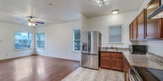 610 Viendo St Gallery 11