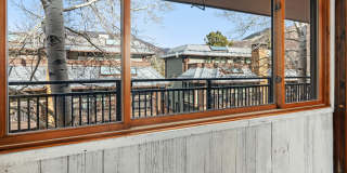 700 S Monarch Street unit: 207 Gallery 3