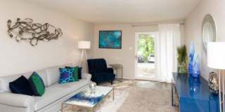 1532 E Riverside Dr Gallery 1