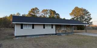Renovated countryside 4 bedroom 2 bathroom ranch on 2 acres! Must see! Gallery 1
