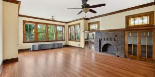 1522 N Austin Boulevard Gallery 2