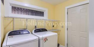 Charming Hillsboro Retreat: Cozy Single-Level Home with Greenhouse & Kids' Clubhouse! Gallery 27