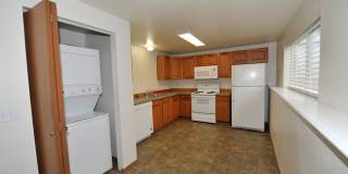 Basement 2 bed 1 bath unit Gallery 1