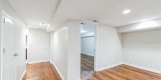 2411 N CAPITOL Street NE Gallery 15