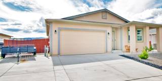 Cold Springs Beauty with View and RV Parking Gallery 1