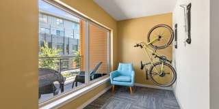 2 Bed 2 Bath Condo With Mountain Views In Recently Developed Steel Yards Neighborhood. Gallery 18