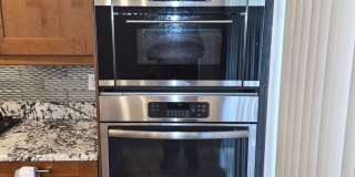 3 Bedroom, 2 Bathroom with nice yard, close Epic Universe, SeaWorld and Convention Center Gallery 8