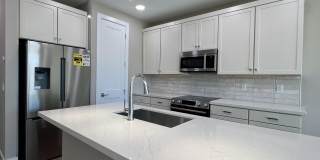 1017 E PASADENA Avenue Gallery 7