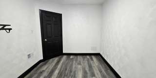 Charming 4 Bedroom 1 Bathroom Home for Rent! Gallery 20