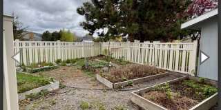 Hard to find 3 Bdrm, 2 Bath home in Harbor isles on the canal 2 miles to Sky Lakes Medical Ctr and OIT Gallery 4