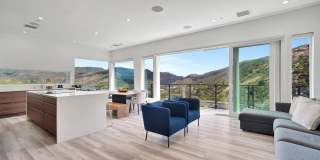 990 Alta Vista Road Gallery 1