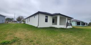 Brand new 3 bedroom 2 bath Gallery 21