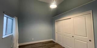 375 12th Street Gallery 2