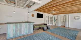 ALL THE CHARM! - Siesta Key 1+ acre on the Bay - 3 bed/ 2 bath pool home Gallery 40