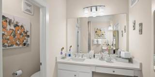 43756 TRANSIT Square Gallery 8