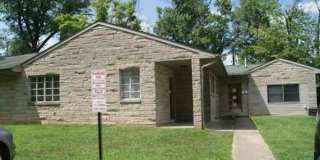Spacious 3 bed/2 bath - walk to campus! Gallery 5