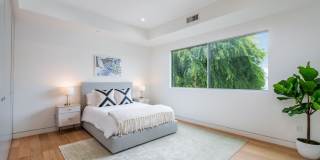 721 N Vista St Gallery 19