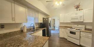 1011 TROPICAL Avenue NW Gallery 3