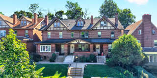 *Beautifully Updated & Spacious 4BD/2.5BA Townhouse Available in Squirrel Hill* *Beautifully Updated & Spacious 4BD/2.5BA Townhouse Available in Squirrel Hill* Gallery 1