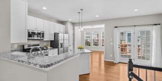 5011 WAPLE Lane Gallery 12