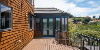 4BR/2.5BA 3,274sqft! STUNNING GG VIEWS!!! Yard! Spa! 4 Car Parking! Pet! PROGRESSIVE Gallery 6