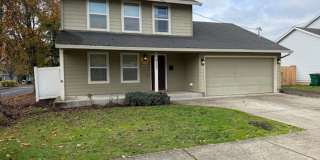 3 Bedroom 2.5 Bath Newberg OR Gallery 1