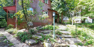 210 N EVERGREEN ST Gallery 1