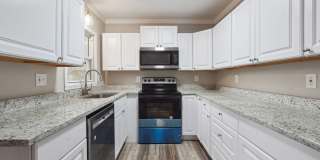 3BR in Oakland City Gallery 10