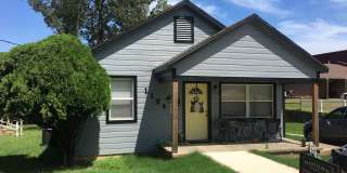 Two Bed, One Bath, Cable and Internet Included Gallery 1